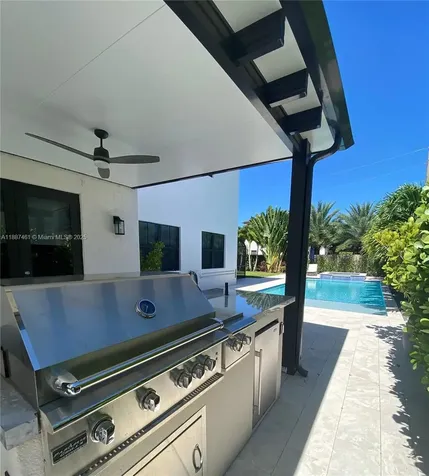 8904 SW 69th Terrace Miami FL 33173