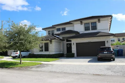 8904 SW 69th Terrace Miami FL 33173
