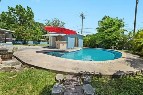 573 Palmetto Drive Miami Springs FL 33166