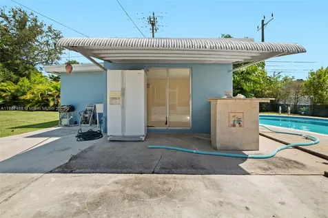 573 Palmetto Drive Miami Springs FL 33166