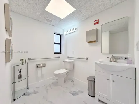 218 Commercial Boulevard # 108 Lauderdale By The Sea FL 33308