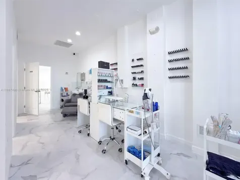 218 Commercial Boulevard # 108 Lauderdale By The Sea FL 33308
