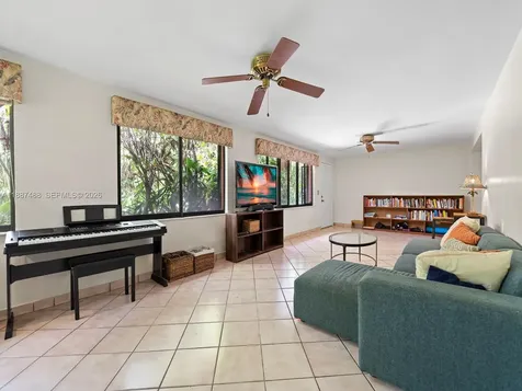 18710 Belmont Drive Cutler Bay FL 33157