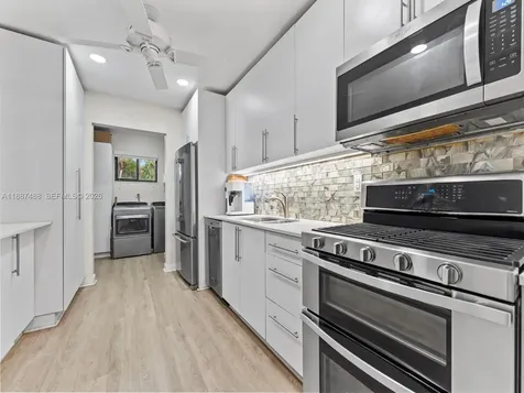 18710 Belmont Drive Cutler Bay FL 33157