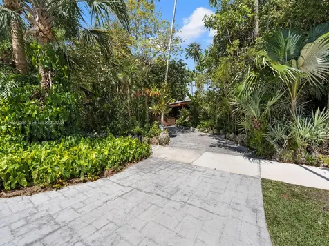 18710 Belmont Drive Cutler Bay FL 33157