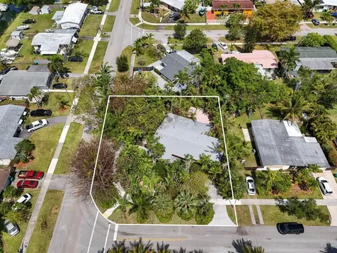 18710 Belmont Drive Cutler Bay FL 33157