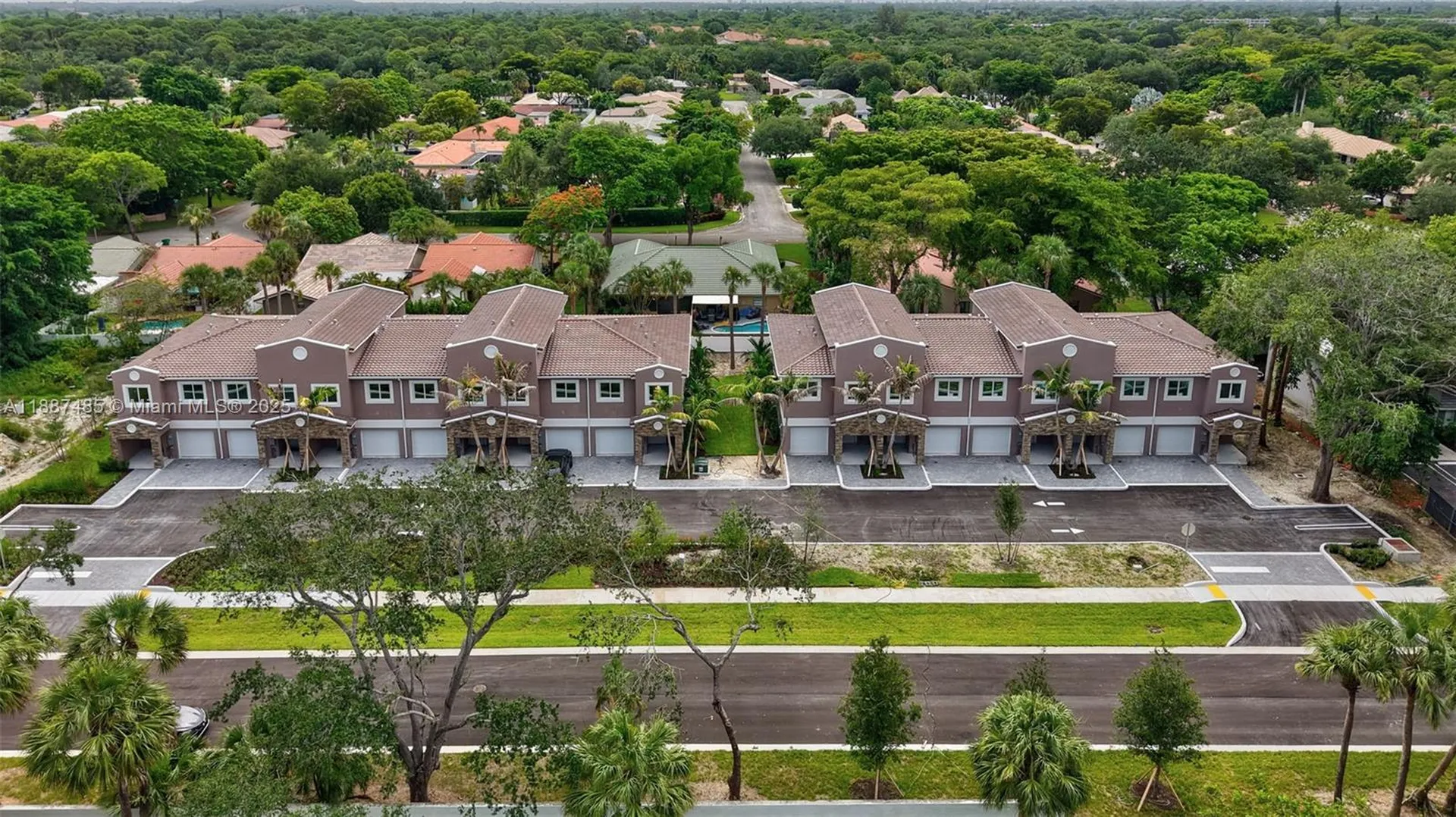 1559 NW 94th Way Coral Springs FL 33071