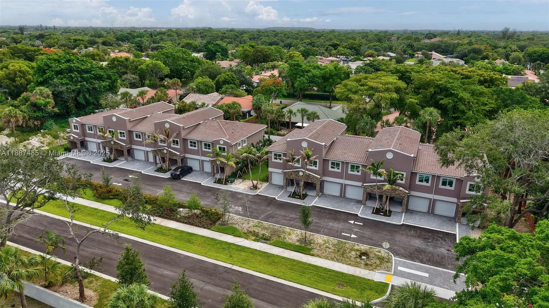 1559 NW 94th Way Coral Springs FL 33071
