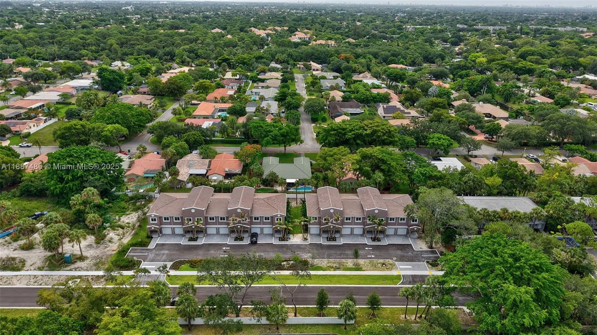 1559 NW 94th Way Coral Springs FL 33071