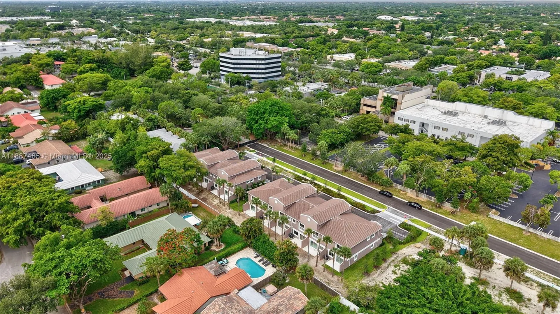 1559 NW 94th Way Coral Springs FL 33071