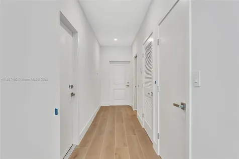 1559 NW 94th Way Coral Springs FL 33071