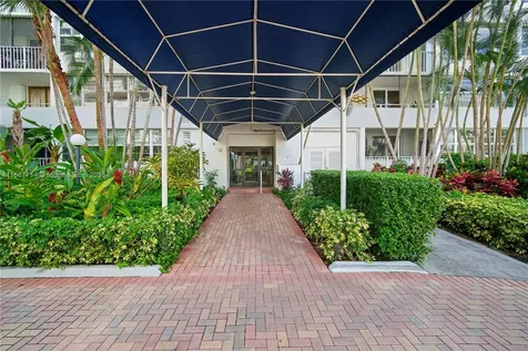 1160 N Federal Highway Fort Lauderdale FL 33304