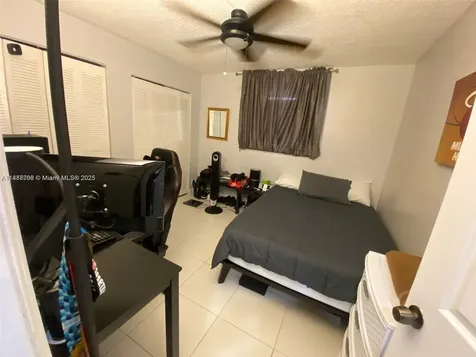10000 NW 80 Court Hialeah Gardens FL 33016