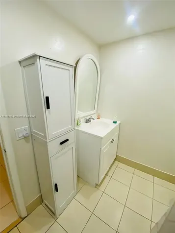 10000 NW 80 Court Hialeah Gardens FL 33016