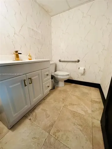 1160 Kane Concourse Bay Harbor Islands FL 33154