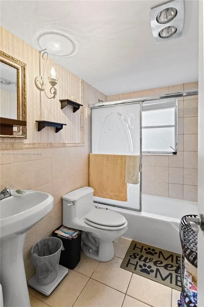 4800 Hillcrest Lane Hollywood FL 33021