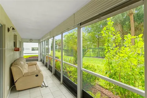 4800 Hillcrest Lane Hollywood FL 33021