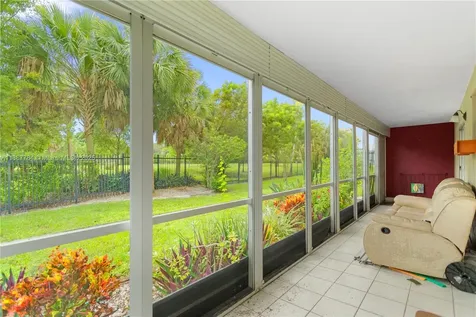 4800 Hillcrest Lane Hollywood FL 33021