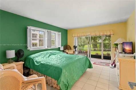 4800 Hillcrest Lane Hollywood FL 33021