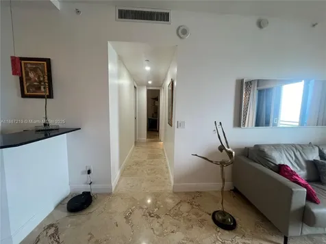 6917 Collins Avenue Miami Beach FL 33141