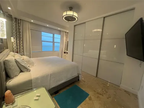 6917 Collins Avenue Miami Beach FL 33141
