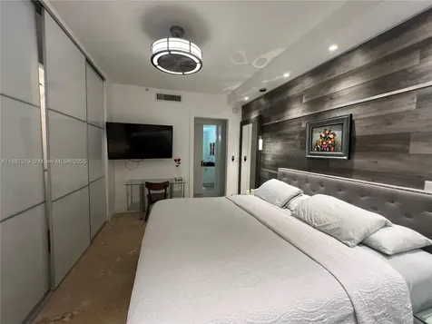 6917 Collins Avenue Miami Beach FL 33141
