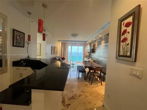 6917 Collins Avenue Miami Beach FL 33141
