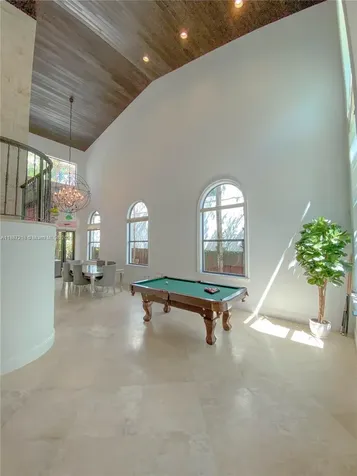 2561 Trapp Avenue Miami FL 33133