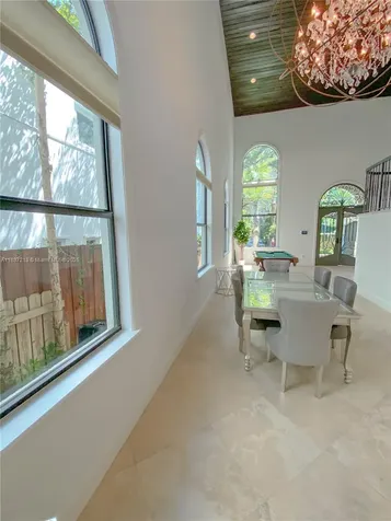 2561 Trapp Avenue Miami FL 33133