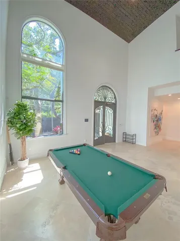2561 Trapp Avenue Miami FL 33133