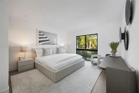 200 Sunrise Drive Key Biscayne FL 33149
