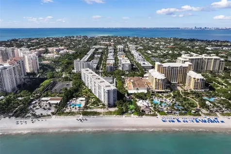 200 Sunrise Drive Key Biscayne FL 33149