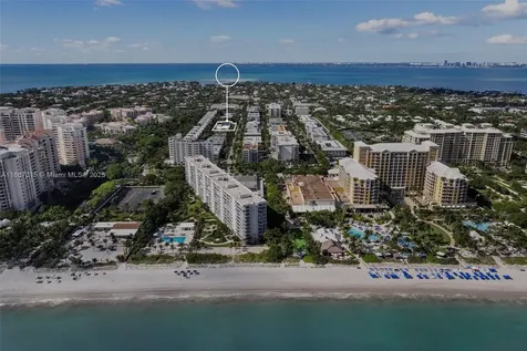 200 Sunrise Drive Key Biscayne FL 33149