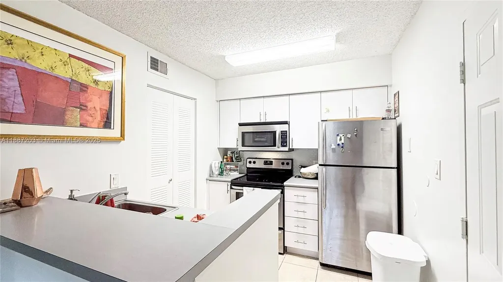 540 S Park Road Hollywood FL 33021