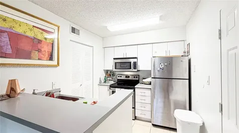 540 S Park Road Hollywood FL 33021