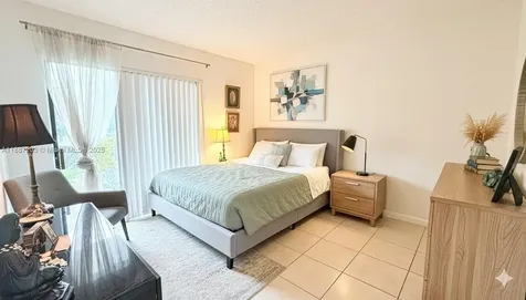 540 S Park Road Hollywood FL 33021