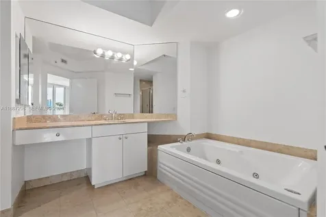 4779 Collins Avenue Miami Beach FL 33140