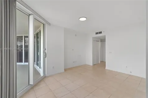 4779 Collins Avenue Miami Beach FL 33140