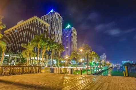 4779 Collins Avenue Miami Beach FL 33140