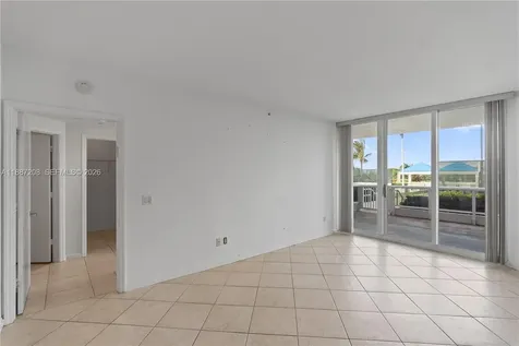 4779 Collins Avenue Miami Beach FL 33140