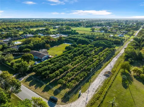 18800 SW 197 Avenue Miami FL 33187