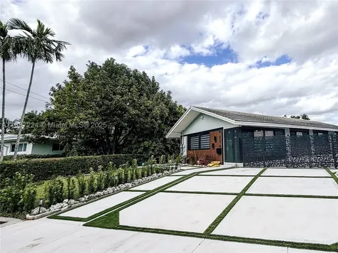 425 NE 103rd Street Miami Shores FL 33138