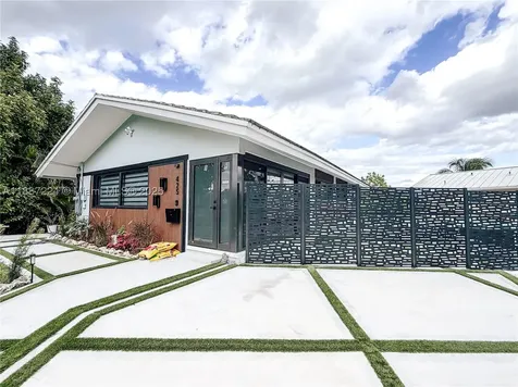 425 NE 103rd Street Miami Shores FL 33138