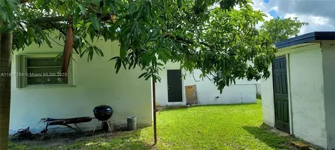 4451 SW 21st Street West Park FL 33023