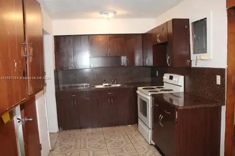 4451 SW 21st Street West Park FL 33023