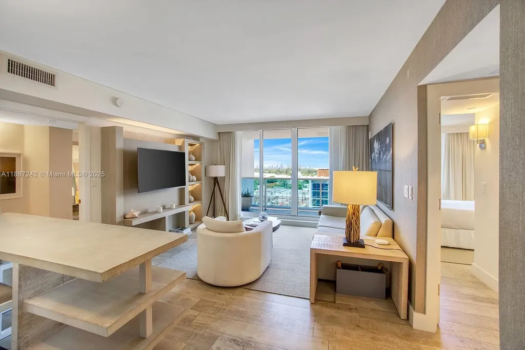 102 24 Street Miami Beach FL 33139