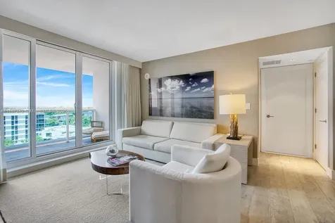 102 24 Street Miami Beach FL 33139
