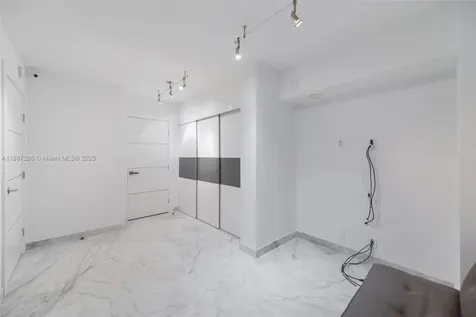 19195 Mystic Pointe Drive Aventura FL 33180