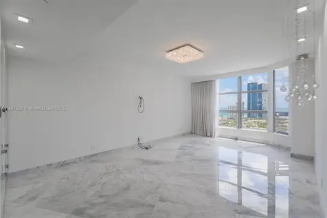 19195 Mystic Pointe Drive Aventura FL 33180