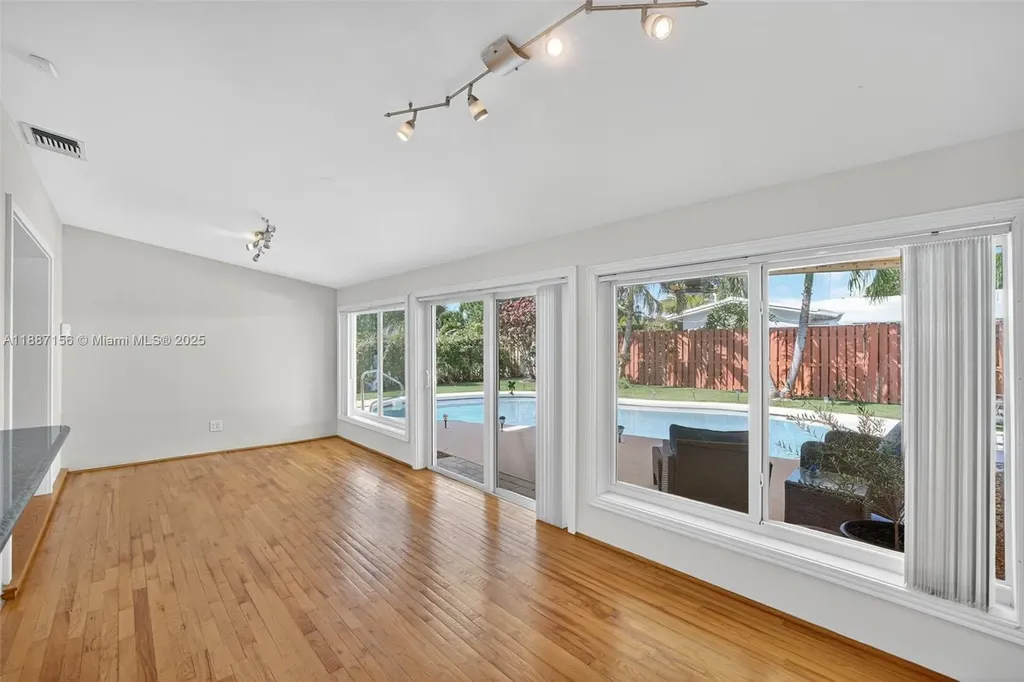 5701 NE 21st Avenue Fort Lauderdale FL 33308